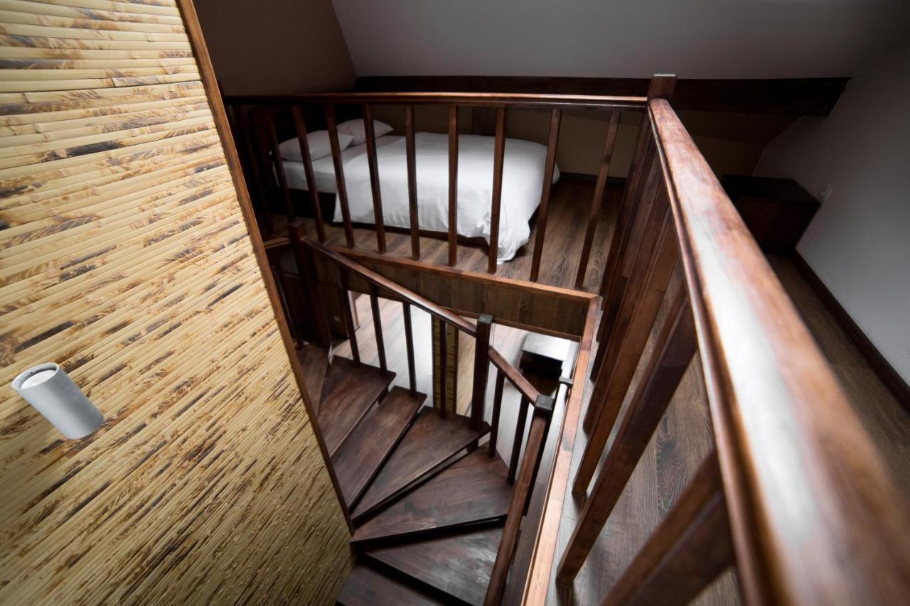 Apartments On Mitny Square Lviv Ngoại thất bức ảnh