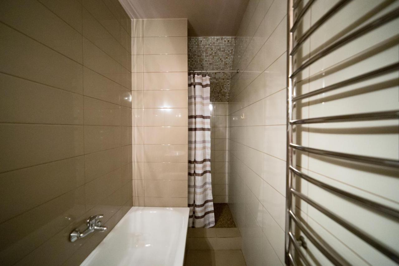 Apartments On Mitny Square Lviv Ngoại thất bức ảnh